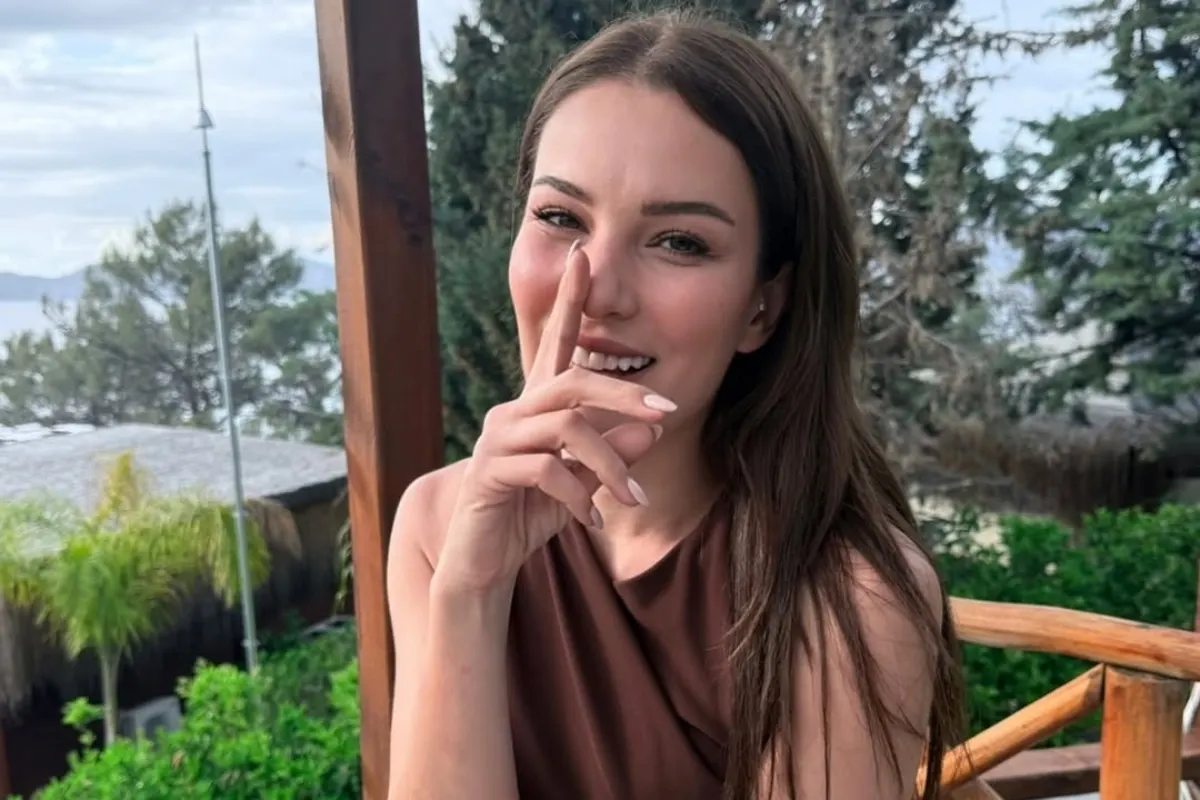 Morte de atriz turca pode ter ligação com mordida de macaco